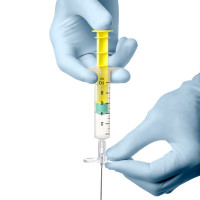 Loss of resistance syringes